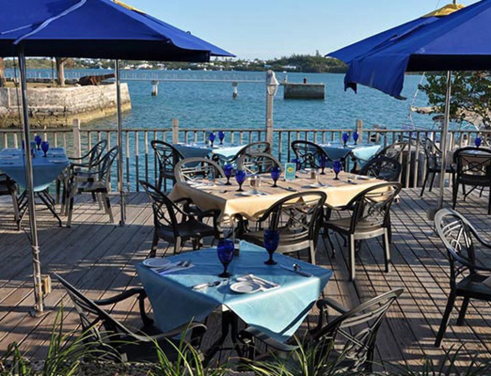 Pizza House Restaurant, Pizza House Heron Bay Bermuda